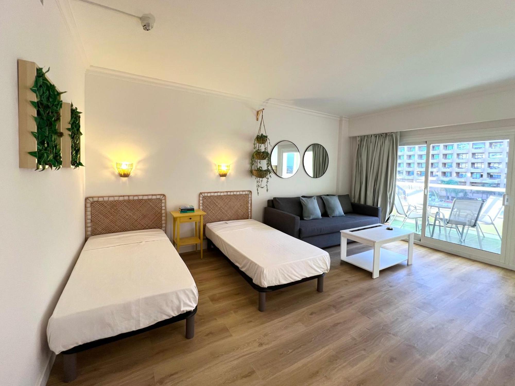 Pyr Beach And Pool Studio I Fuengirola Exteriör bild